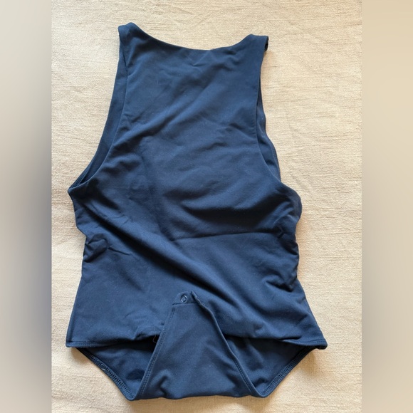 Babaton Contour Bodysuit - Picture 4 of 5